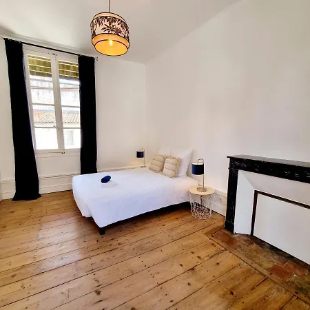 شقة Spacieuse Maison Hypercentre Avec Terrasse *