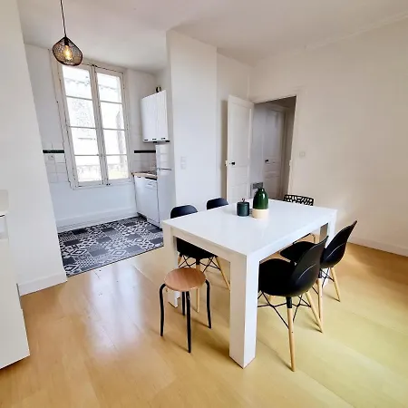 Spacieuse Maison Hypercentre Avec Terrasse *